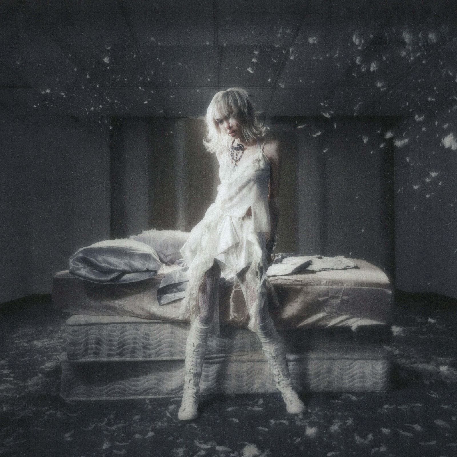 Sophie Powers, Move with me, single cover art
