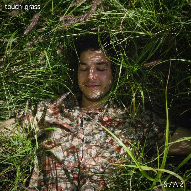 SIAS, обложка на сингъла 'Touch Grass'