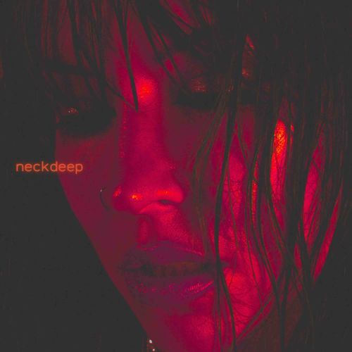 Capa do single "neckdeep" de Charlotte Sands