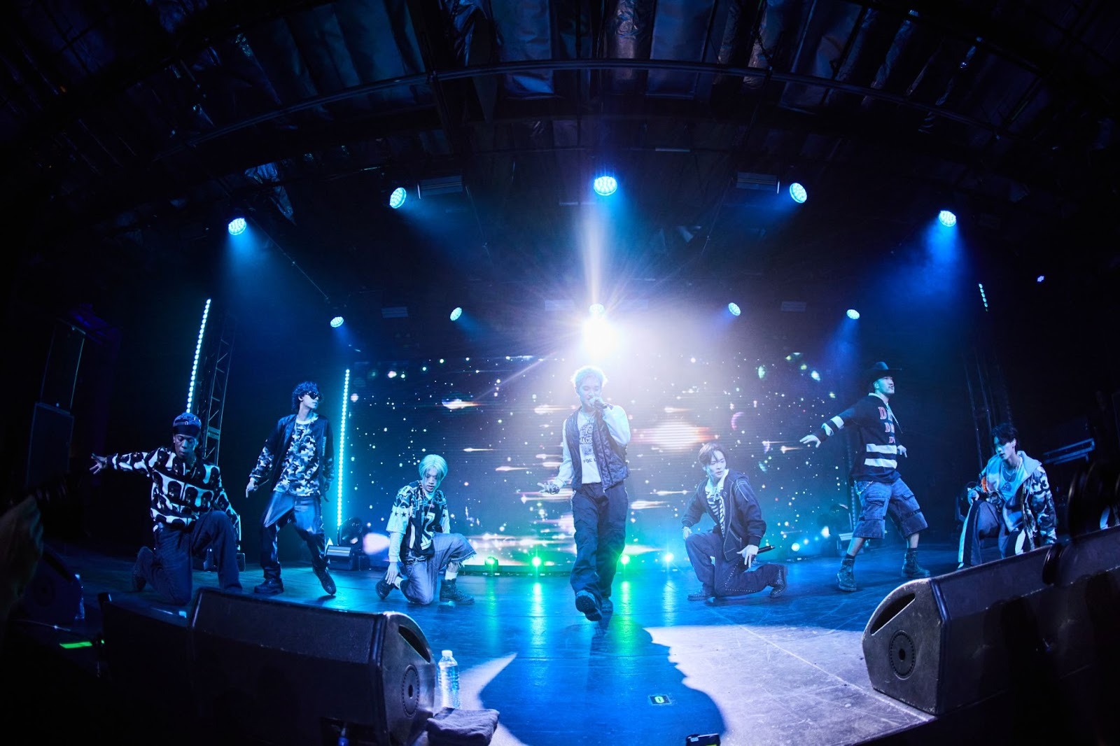 PSYCHIC FEVER do EXILE TRIBE Foto de YURI HASEGAWA